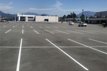 Commercial property asphalt repair and maintenance